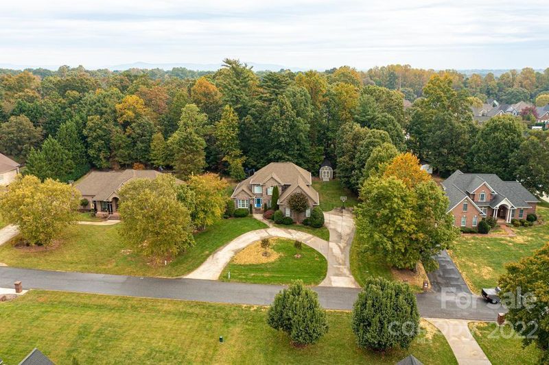 1715 29th Avenue Pl NE, Hickory, NC 28601