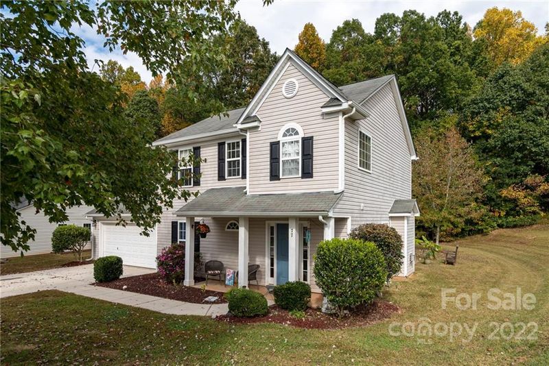 77 Ashton Bluff Cir, Mount Holly, NC 28120