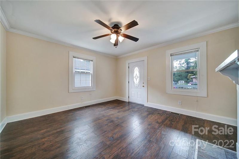 1106 Pryor St, Charlotte, NC 28208