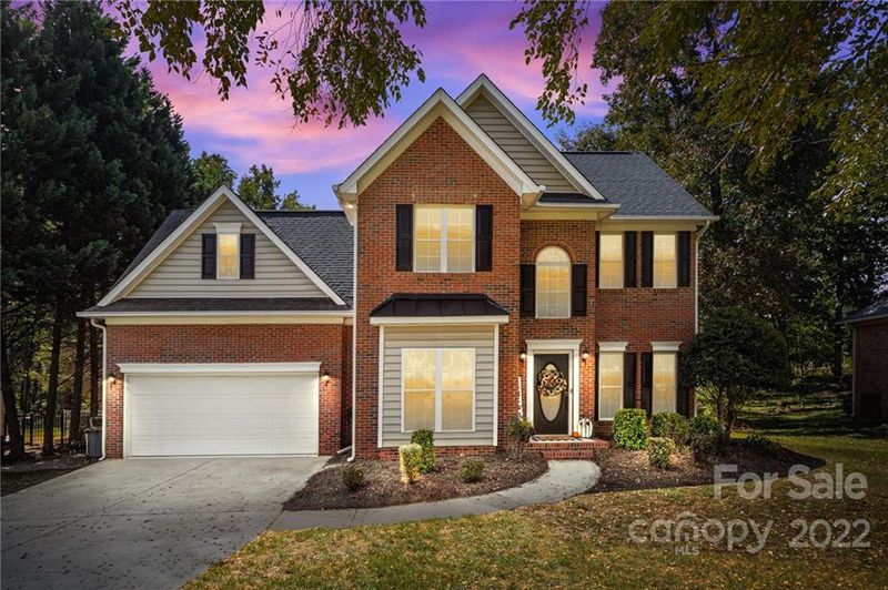 15126 Castlebridge Ln, Matthews, NC 28104