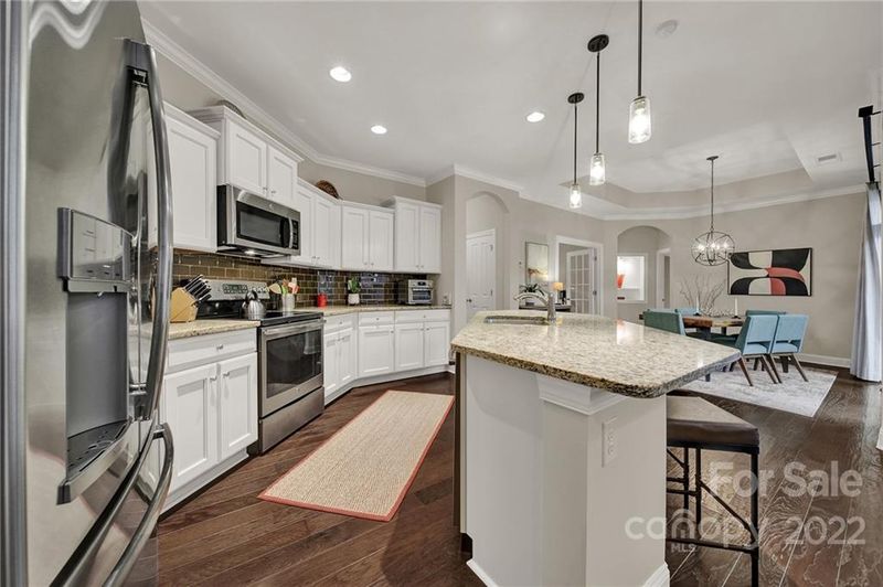1160 Avalon Pl, Matthews, NC 28104