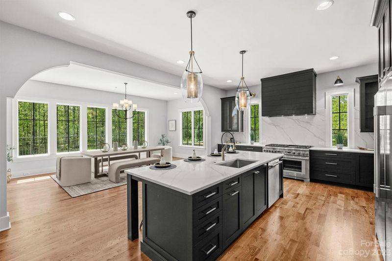 216 Crest Ct, Weddington, NC 28104