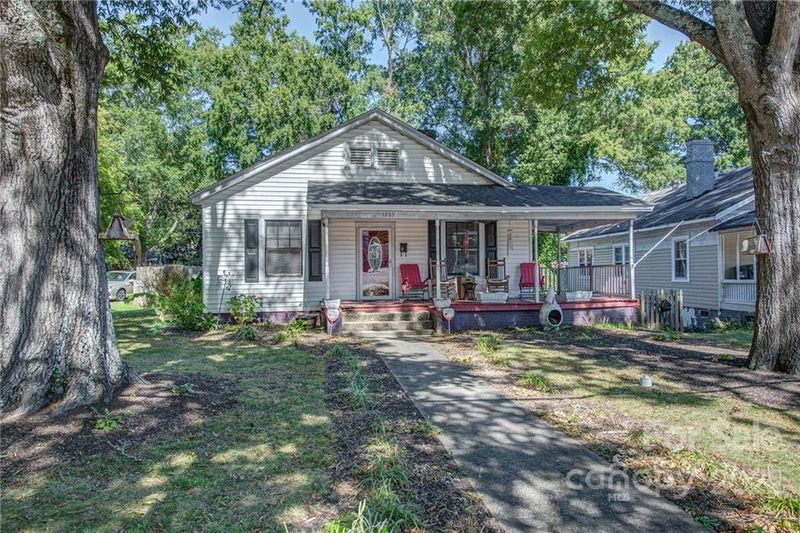1205 Jackson Rd, Gastonia, NC 28052