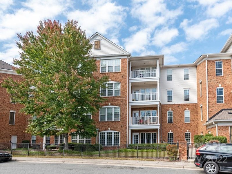15015 Santa Lucia Dr, Charlotte, NC 28277