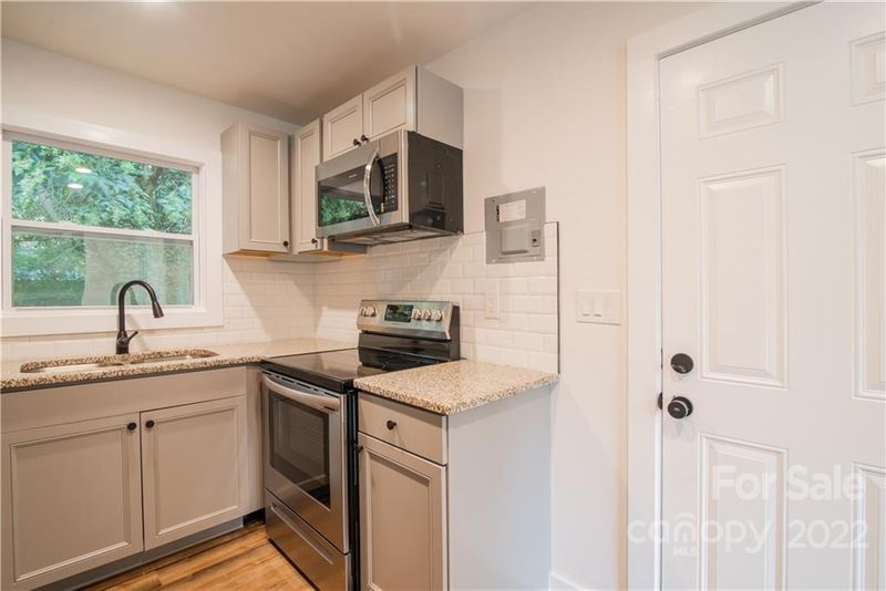 525 Winston St, Charlotte, NC 28206