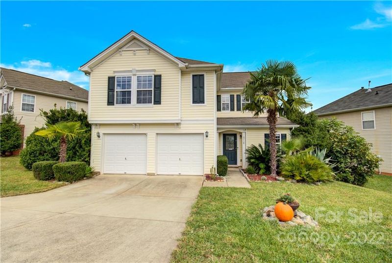 9718 Falling Stream Dr, Charlotte, NC 28214