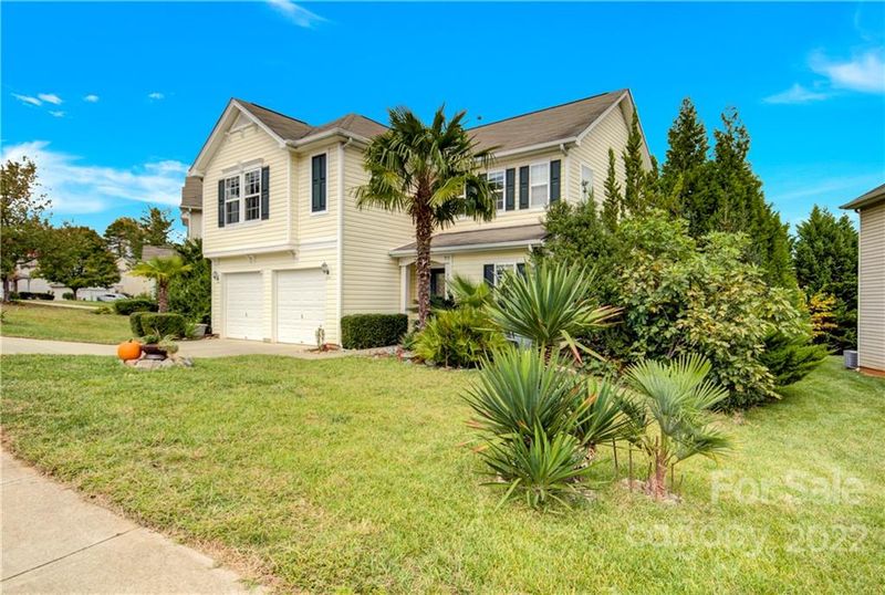 9718 Falling Stream Dr, Charlotte, NC 28214