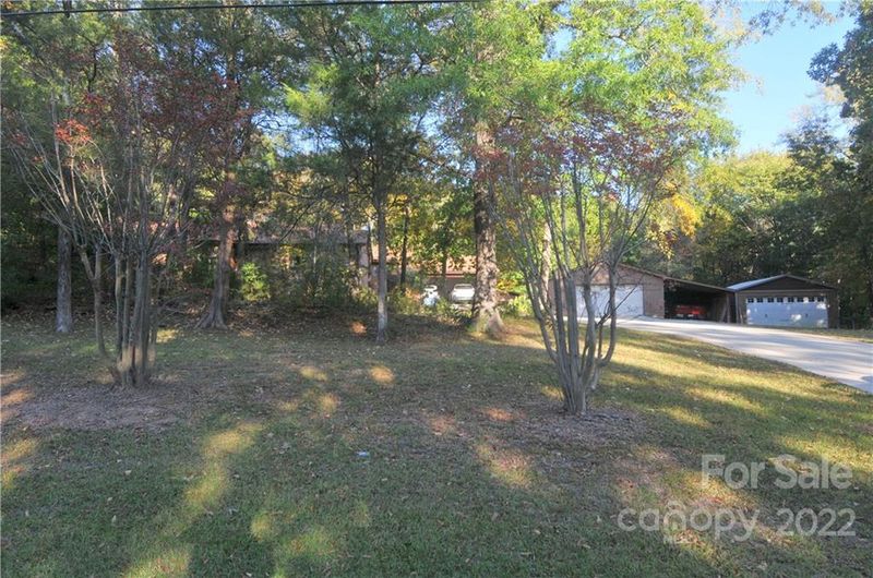 8311 Pompano Rd, Harrisburg, NC 28075