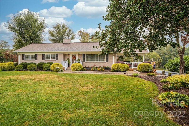 3022 W Main St, Claremont, NC 28610