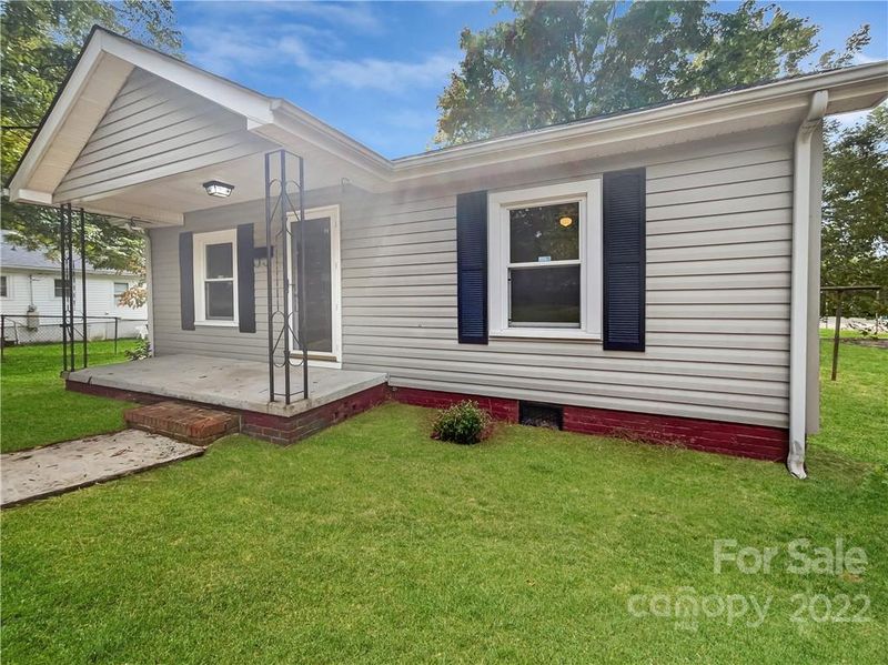 800 Mark St, Belmont, NC 28012
