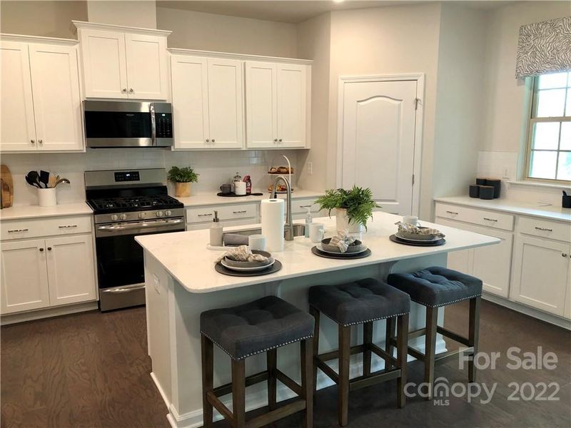 928 Deep River Way #709, Waxhaw, NC 28173
