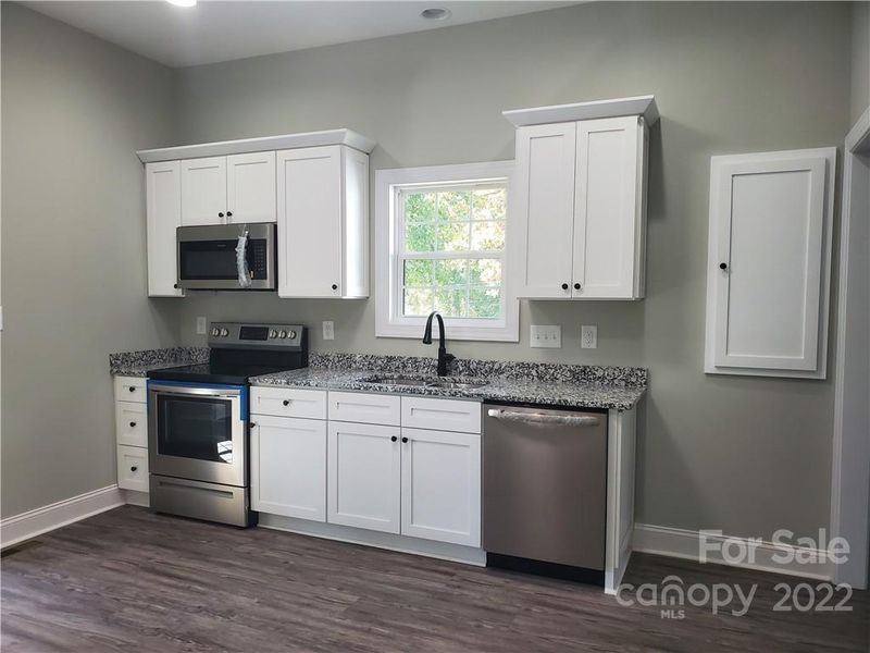 603 8th St #14, Kannapolis, NC 28081