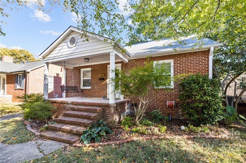 2517 Commonwealth Ave, Charlotte, NC 28205