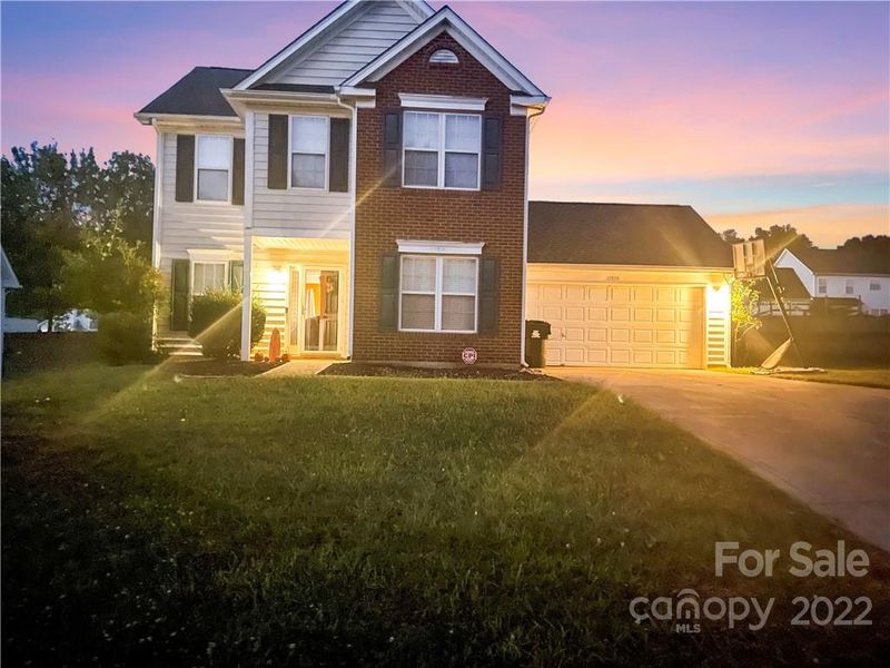 11919 Misty Pine Ct, Charlotte, NC 28215