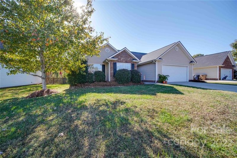 1017 Cranston Crossing Pl, Indian Trail, NC 28079