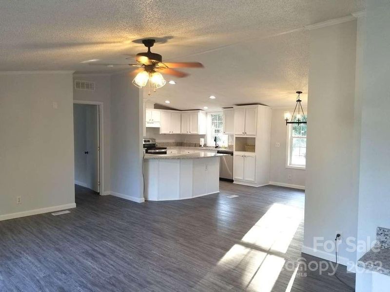 4730 Sierra Dr, Maiden, NC 28650