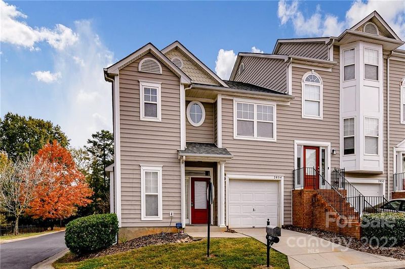 2854 Avalon Loop Rd, Charlotte, NC 28269