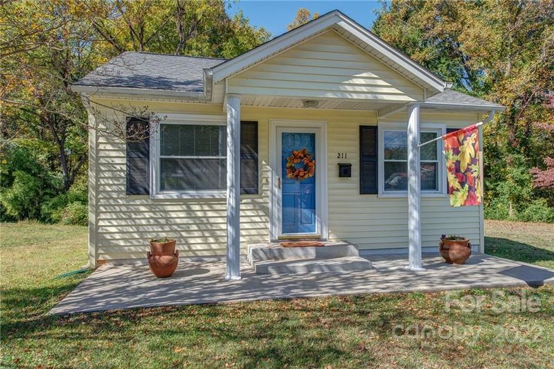 211 Sloan St, Belmont, NC 28012