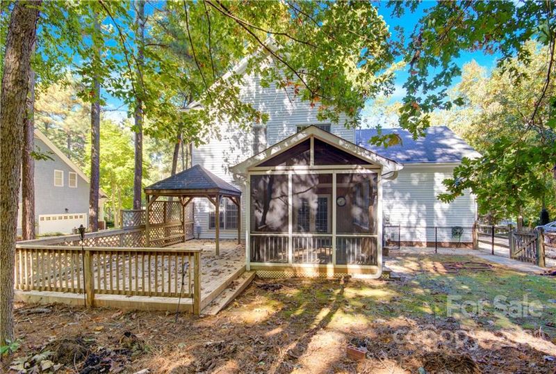 105 Wildiris Dr, Mooresville, NC 28117