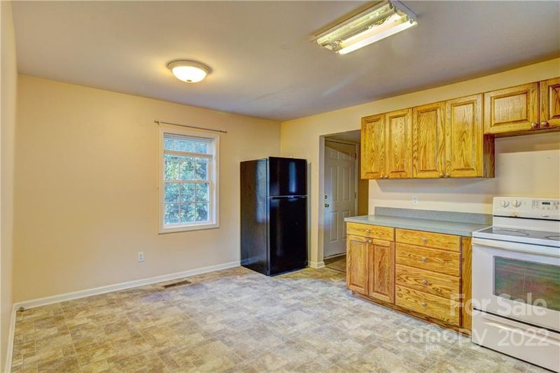 306 Pine Ave, Cherryville, NC 28021