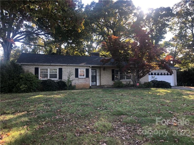 912 Union St, Maiden, NC 28650