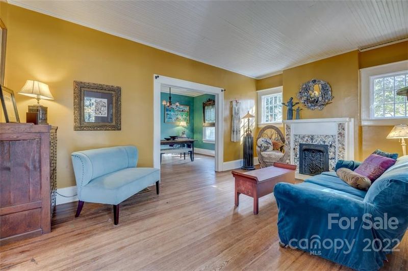 8 Broad St, York, SC 29745