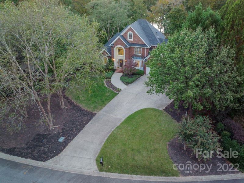 1413 Mt Isle Harbor Dr, Charlotte, NC 28214