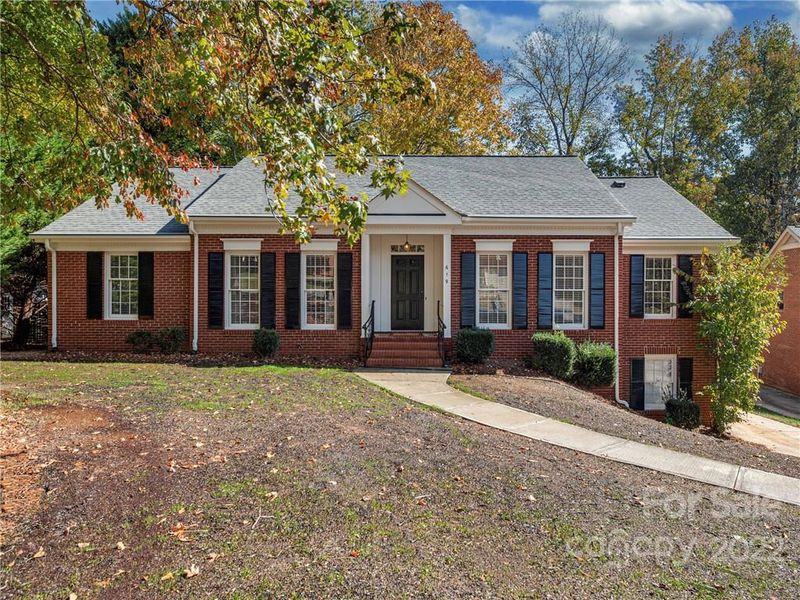619 Walnut Point Dr, Matthews, NC 28105