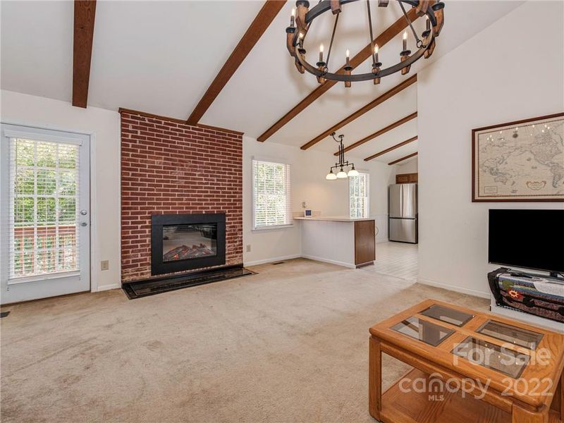 619 Walnut Point Dr, Matthews, NC 28105