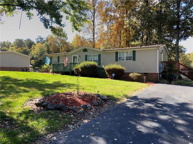 5843 Monarch Ps, Claremont, NC 28610