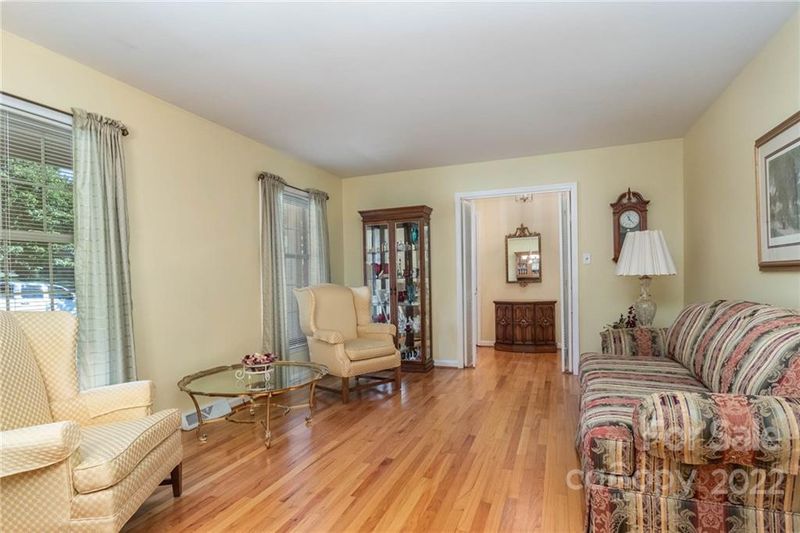 7538 Fox Hunt Rd, Charlotte, NC 28212