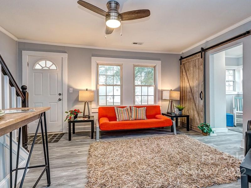 129 Hansard Dr, Charlotte, NC 28214