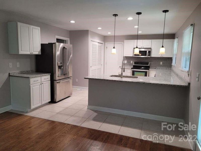 706 Fieldstone Rd, Mooresville, NC 28115