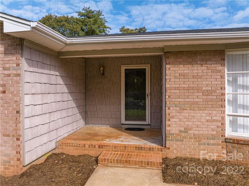 4833 Kennedy St, Hickory, NC 28602