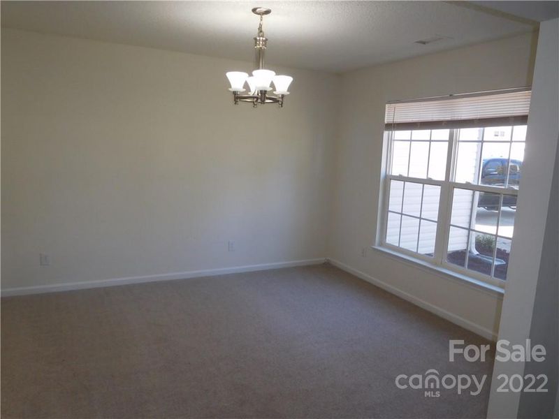 8232 Fox Swamp Rd, Charlotte, NC 28215