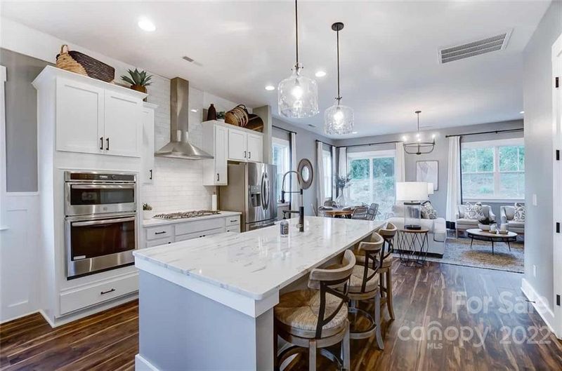 1019 Masefield Ave, Matthews, NC 28105