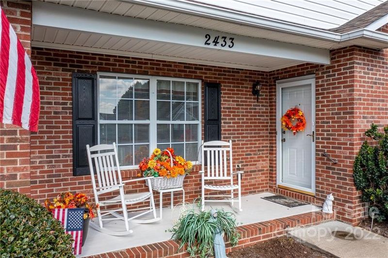 2433 23rd Street Dr NE, Hickory, NC 28601