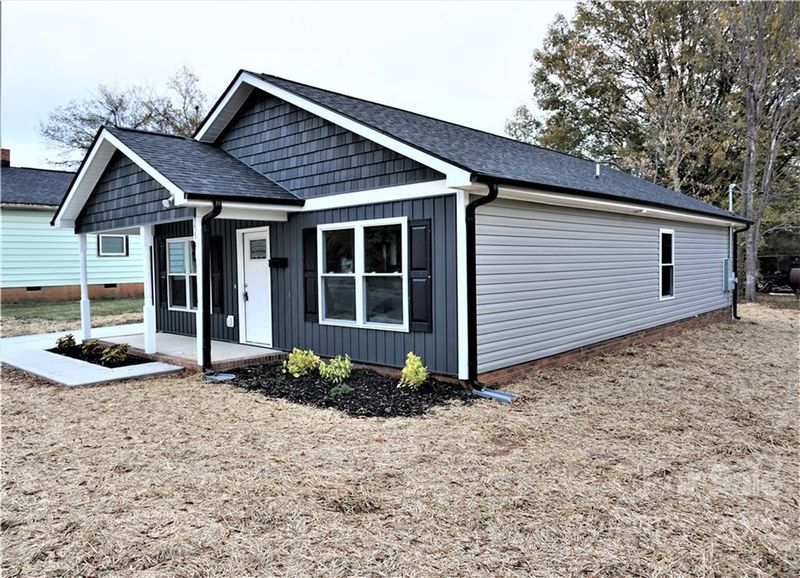 355 SW Lincoln St, Concord, NC 28025