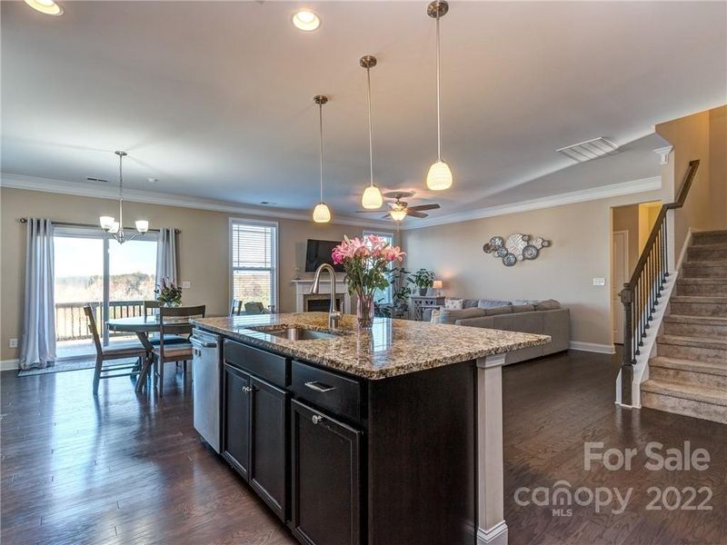 9611 Elgin Moor Rd, Charlotte, NC 28278