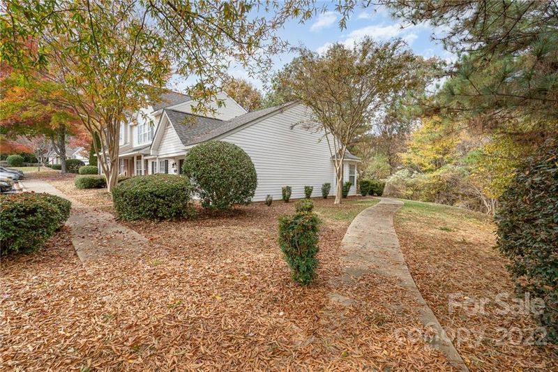 10519 Prairie Ridge Ln, Charlotte, NC 28213