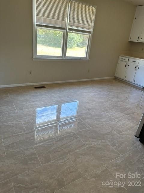 902 30th St NE, Conover, NC 28613