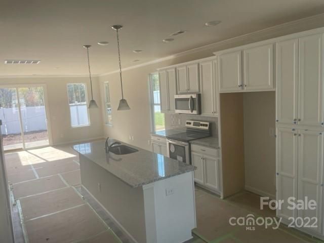 8157 Merryvale Ln #29, Charlotte, NC 28214