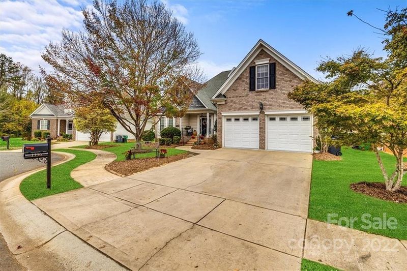 1136 Moray Ct, Charlotte, NC 28211