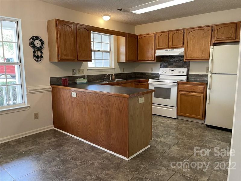 4821 Farmview Dr, Monroe, NC 28110