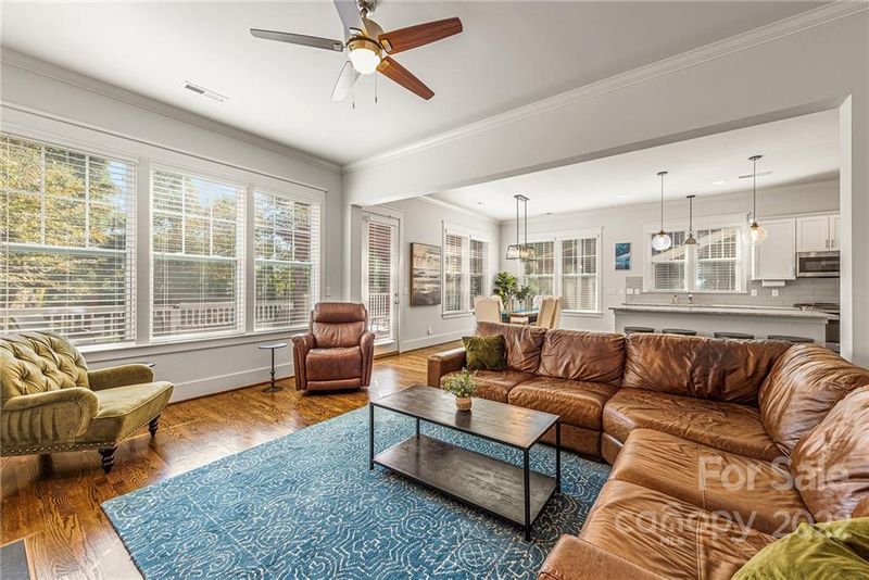 1626 Arnold Dr, Charlotte, NC 28205