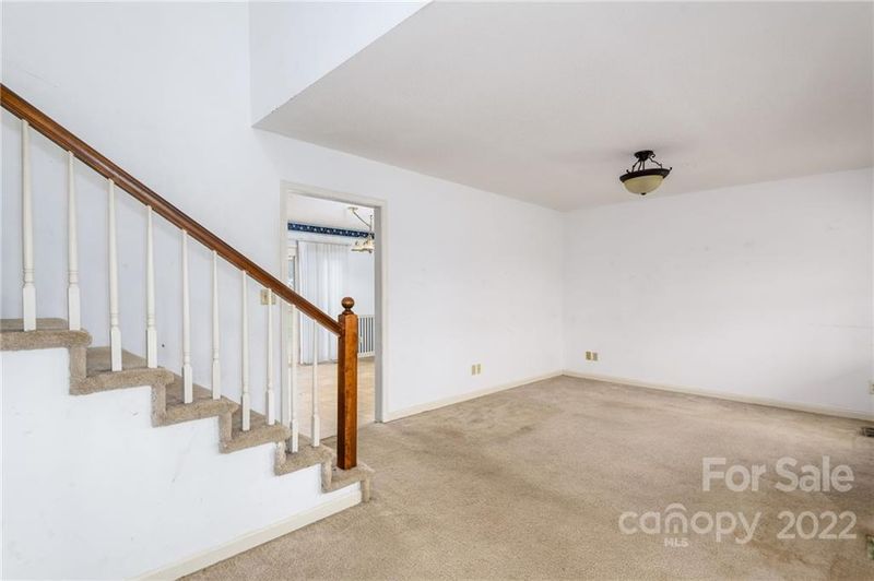 2044 Adare Ct, Newton, NC 28658