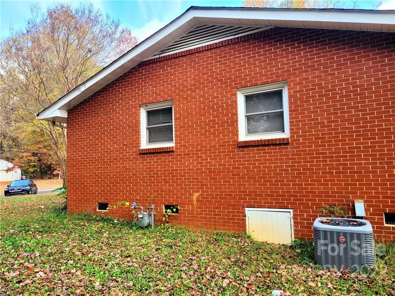 2533 Valleyview Dr, Charlotte, NC 28212