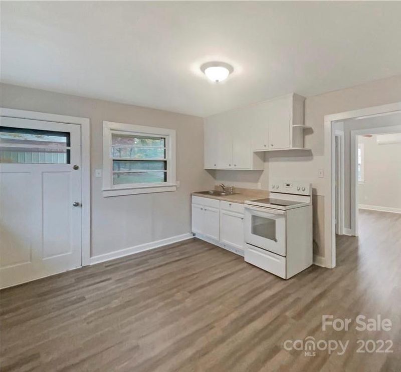1602 Bristol Rd, Statesville, NC 28677
