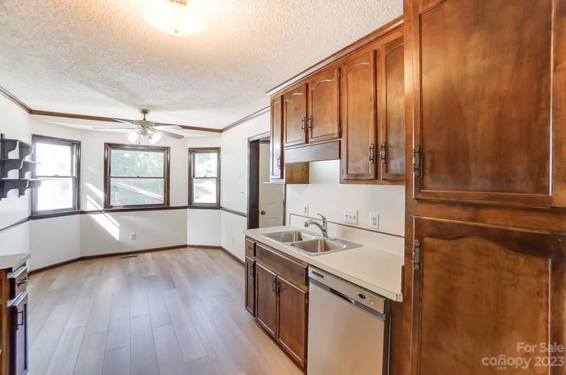 6422 Kathryn Ct, Belmont, NC 28012