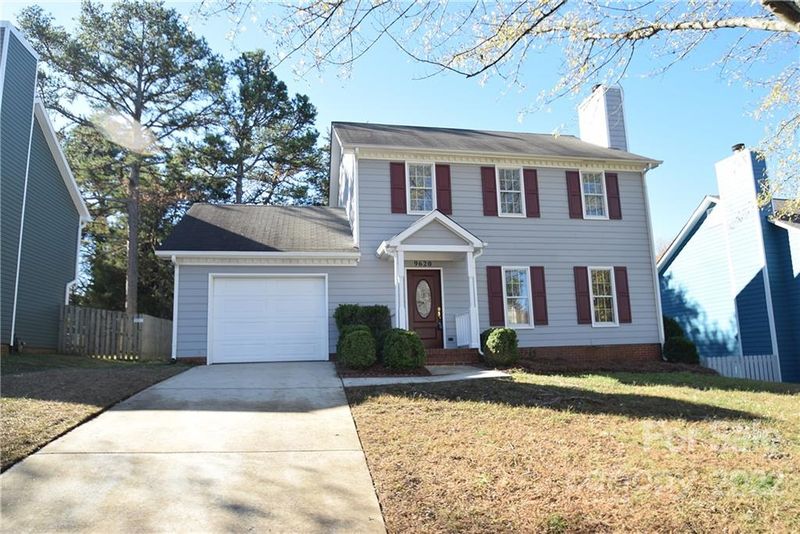 9620 Manus Ct, Matthews, NC 28105